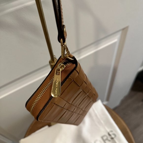 Authentic Michael Kors "Vivian" Luggage (color) Basket Weave Wallet, VGUC - Picture 3 of 12